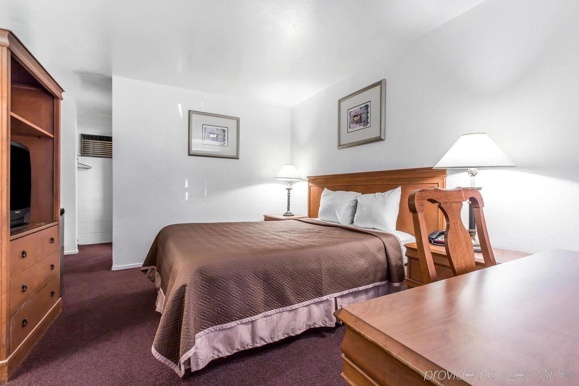 Rodeway Inn Near University-Gateway To Yosemite Merced Dış mekan fotoğraf